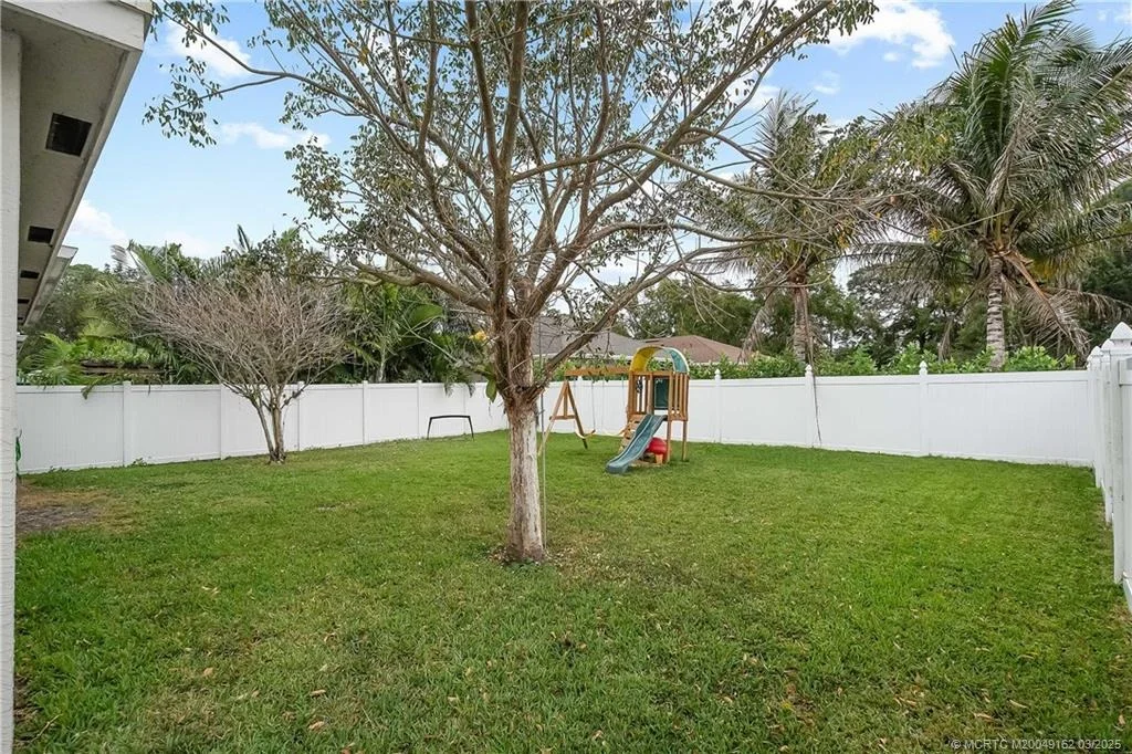 Photo of 3950 SE Lee Street