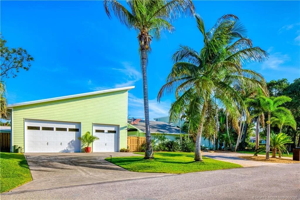 Photo of 4942 SE Bayshore Terrace