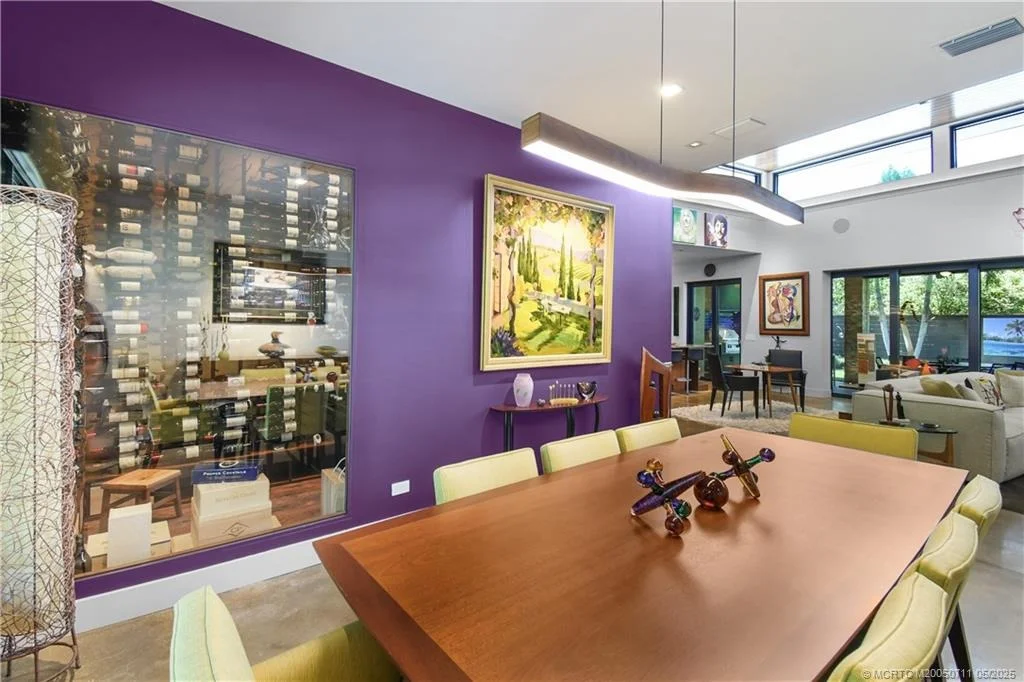 Photo of 314 SE Pelican Drive