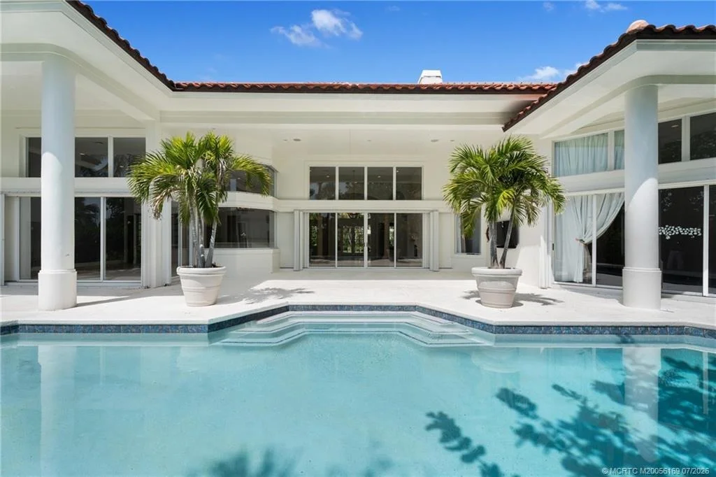 Photo of 6841 SE Harbor Circle