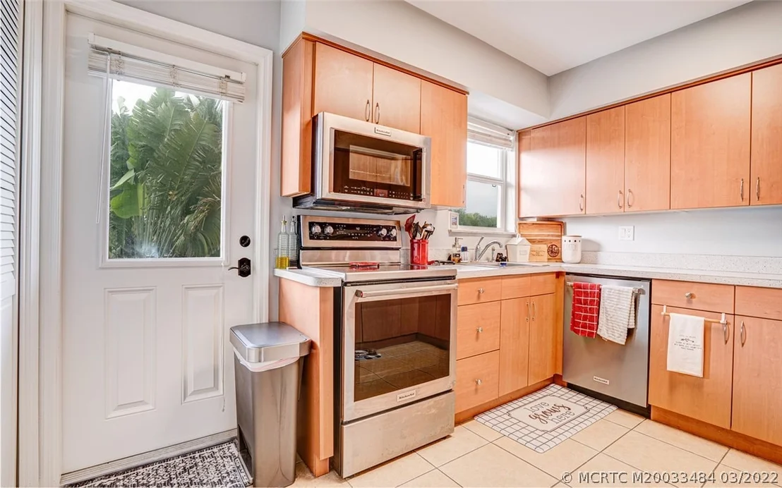 Photo of Unit B5 at 630 SE Ocean Boulevard