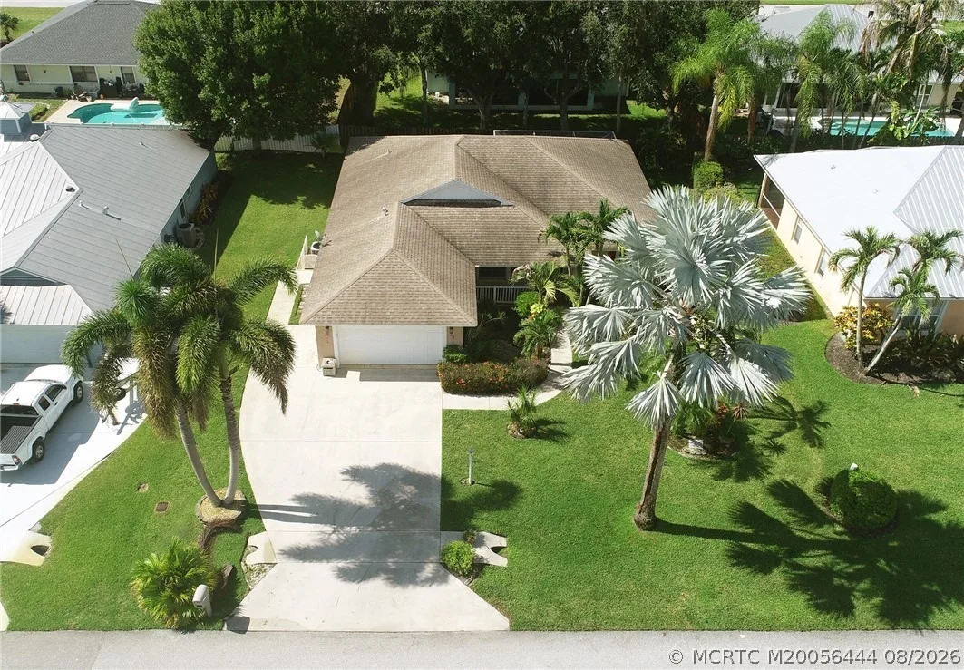 Photo of 446 NE Vanda Terrado