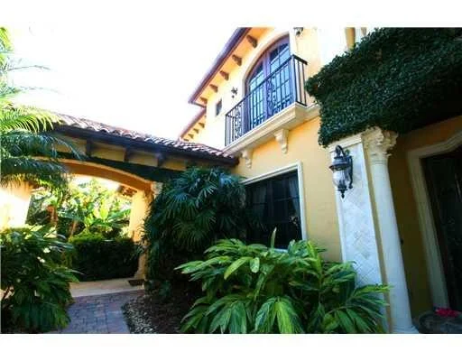 Photo of 8 MORGAN Circle