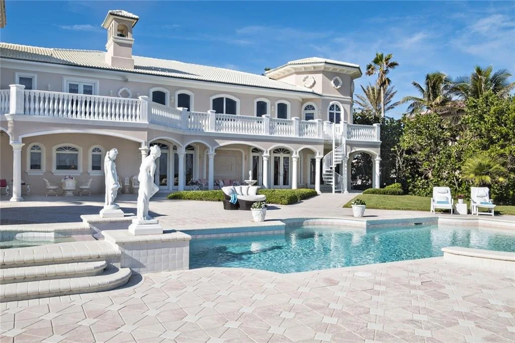 Photo of 2966 SE Dune Drive