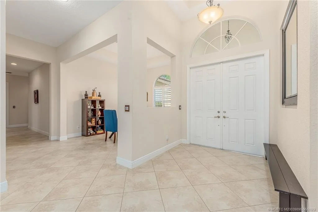 Photo of 156 SE Ethan Terrace