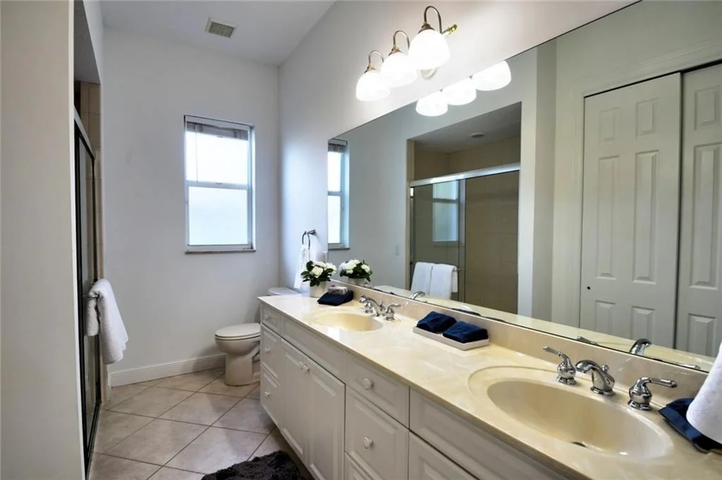 Photo of 5124 SE Horseshoe Point Road