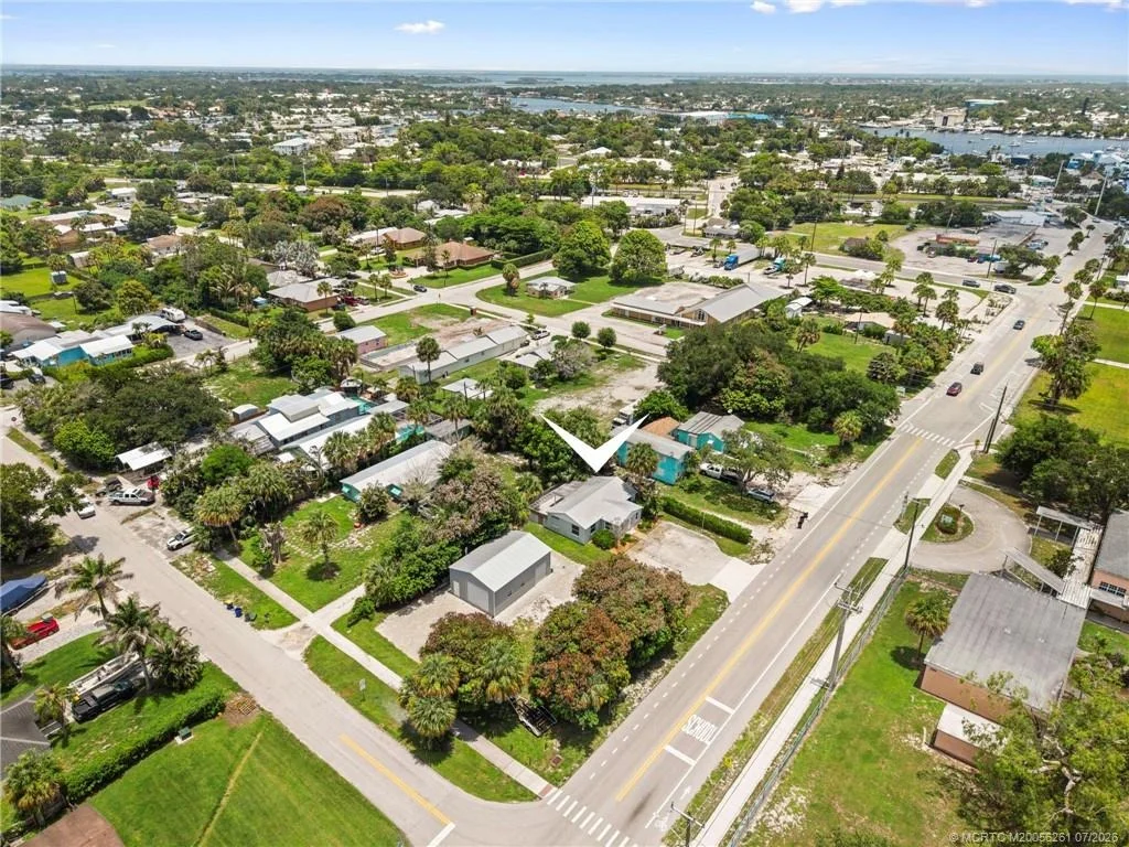 Photo of 3915 SE Salerno Road