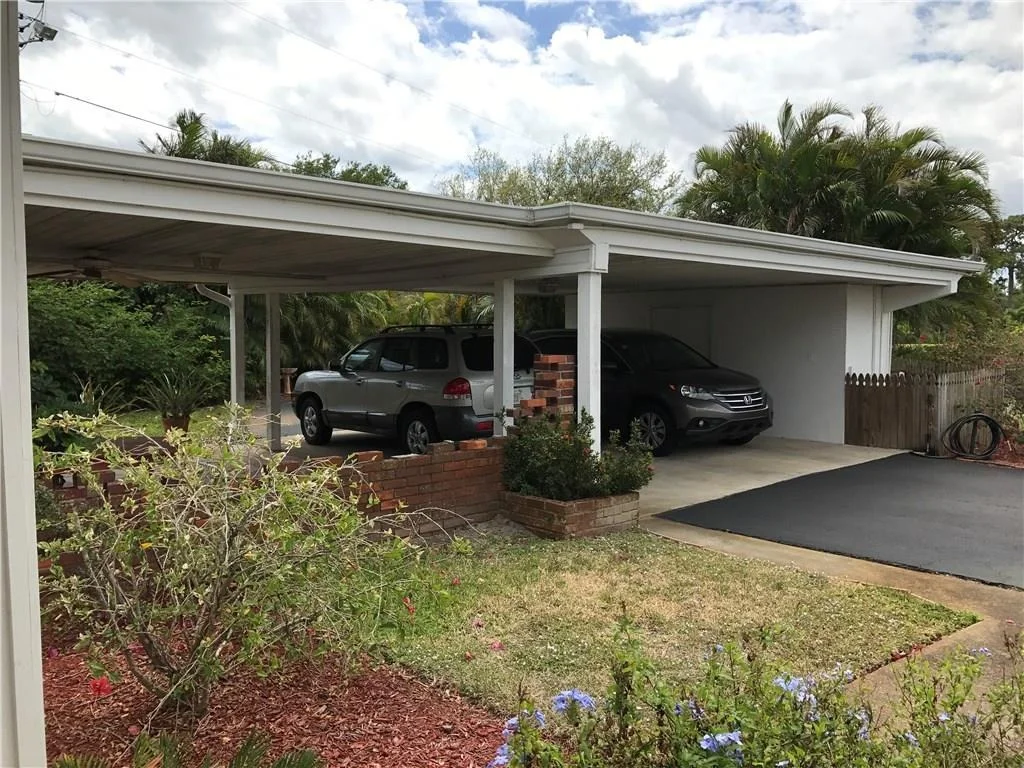 Photo of 2869 SE Saint Lucie Boulevard