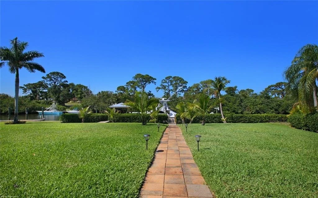 Photo of 3292 SE INLET HARBOR Trail