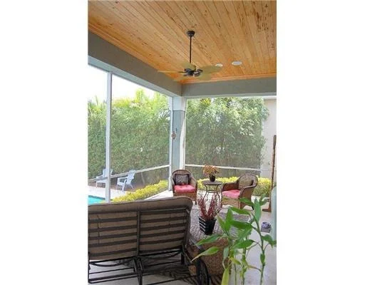 Photo of 17106 BAY Street