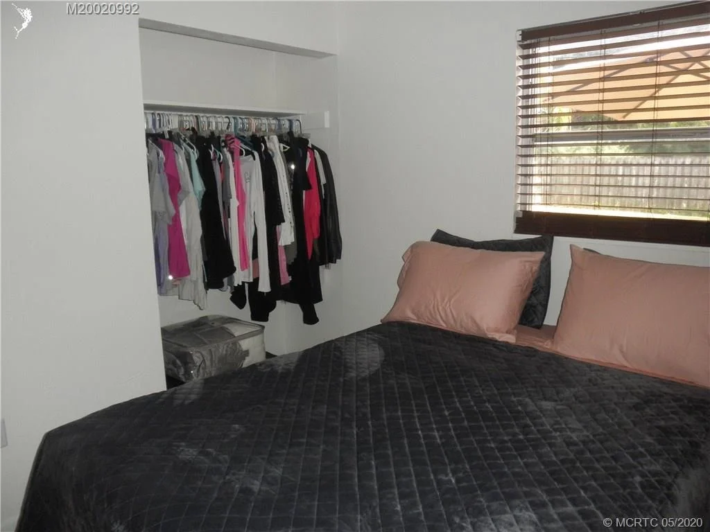 Photo of 1750 NW Sunset Boulevard