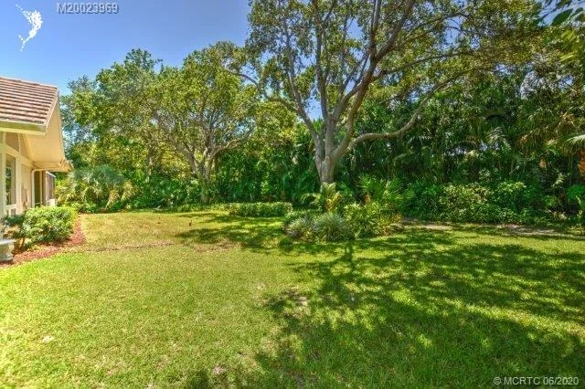 Photo of 490 SE Saint Lucie Boulevard