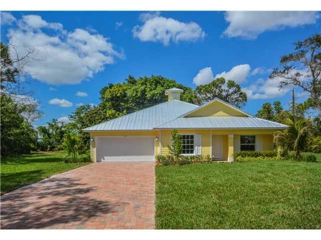 Photo of 1555 NW Quail Circle