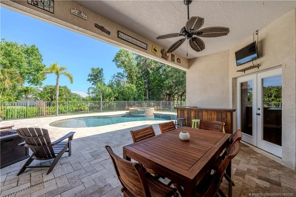 Photo of 1945 SE Emerald Court