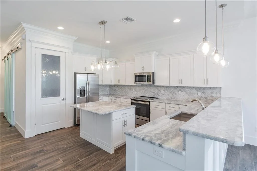 Photo of 405 SE Coconut Avenue