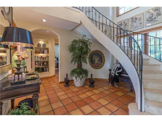 Photo of 22 CASTLE HILL Way