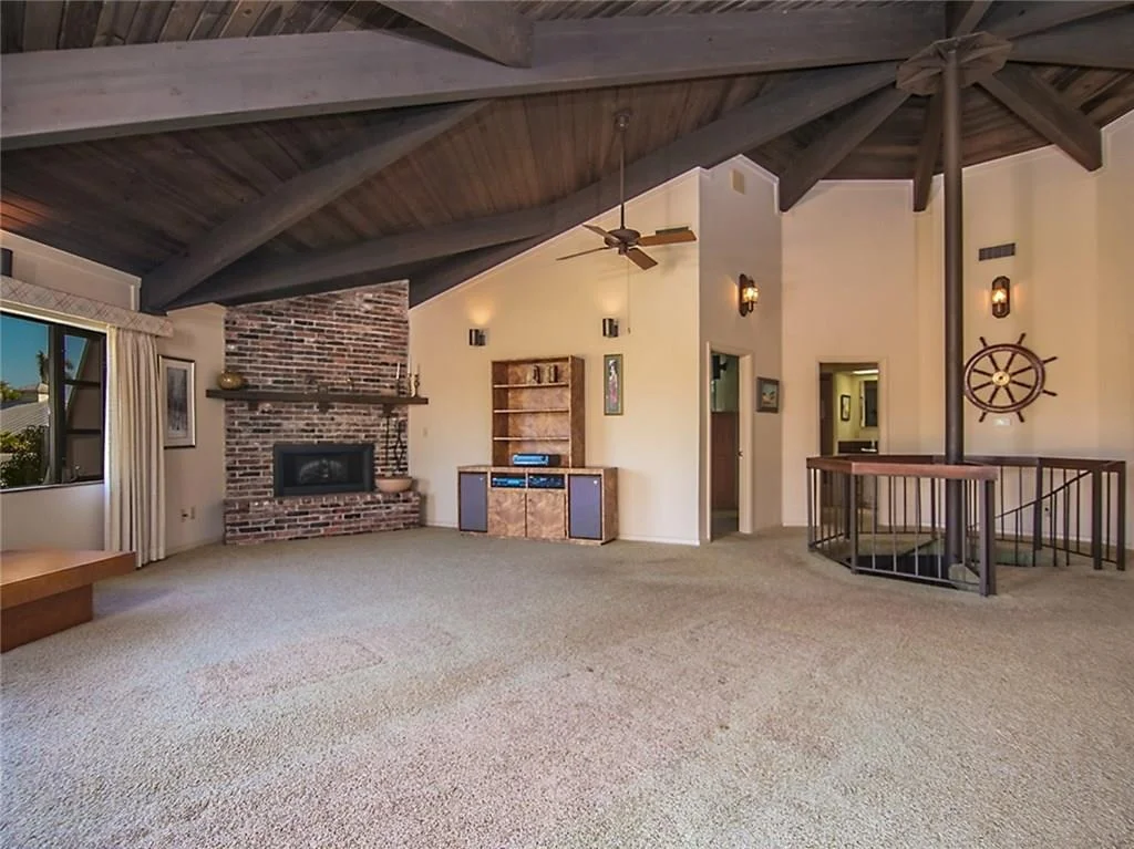 Photo of 1374 NW COCONUT POINT Lane