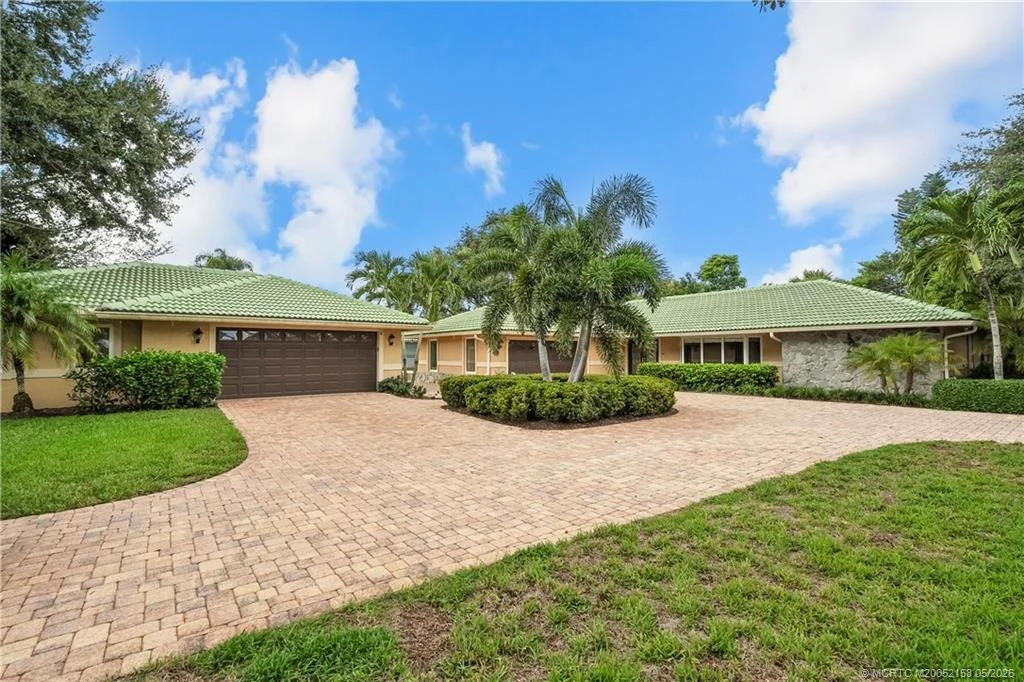 Photo of 2164 SE Saint Lucie Boulevard