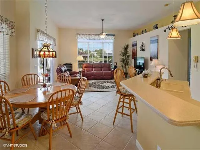 Photo of 7005 SE Bay Hill Drive