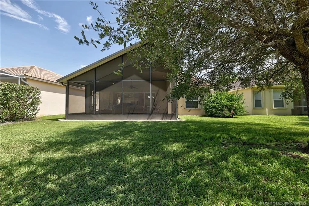 Photo of 6655 SE Twin Oaks Circle