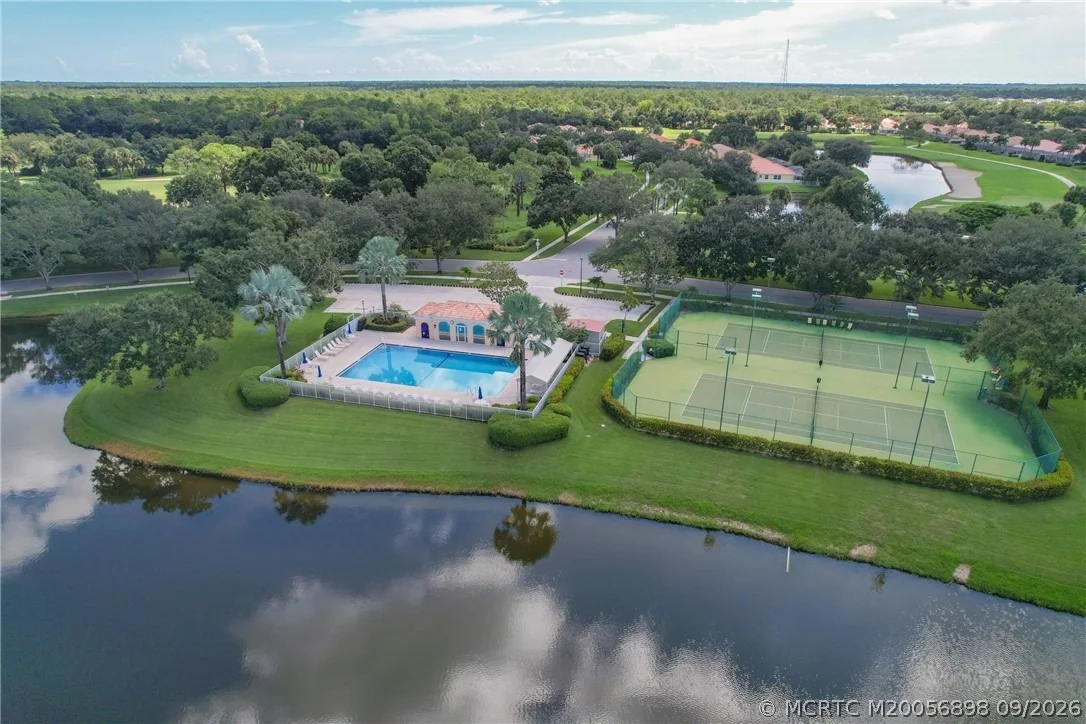 Photo of 1530 SW Balmoral Trace SW