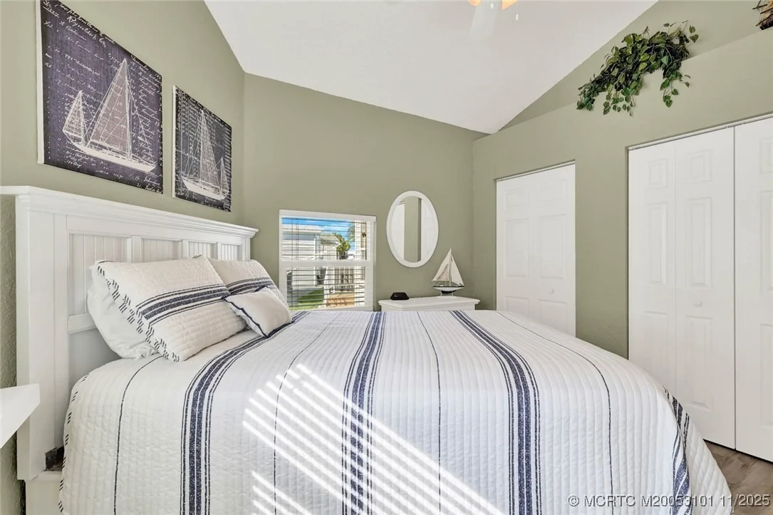 Photo of 114 Nettles Boulevard