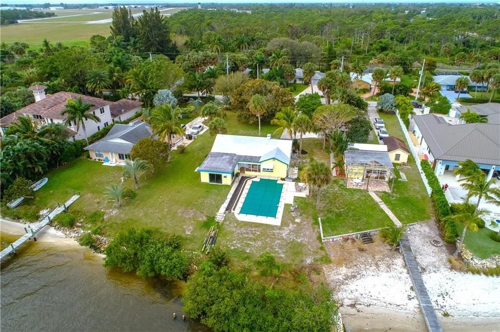 Photo of 1135 SE Saint Lucie Boulevard