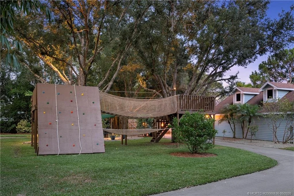 Photo of 1850 SW Hackman Terrace