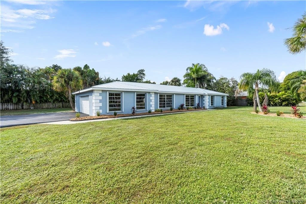 Photo of 693 NW Spruce Ridge Drive