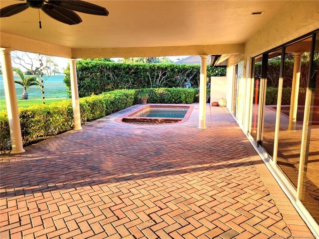 Photo of 3563 SE Fairway E