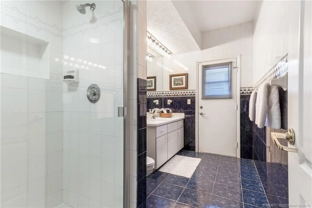 Photo of 2345 NW Bay Colony Drive