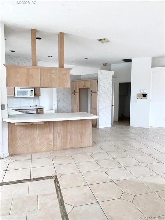 Photo of 2376 SW Danforth Circle SW
