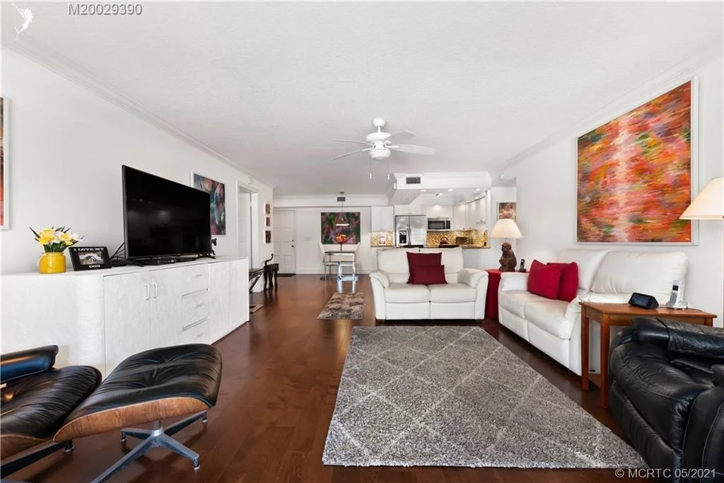 Photo of Unit 203E at 300 N Highway A1A