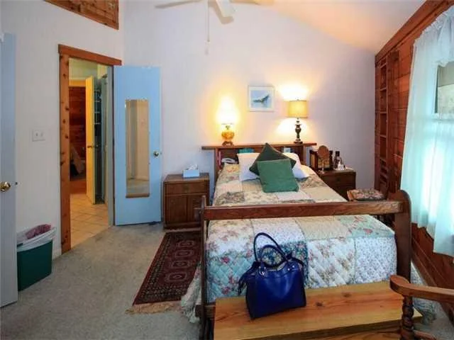 Photo of 565 SW Rustic Circle
