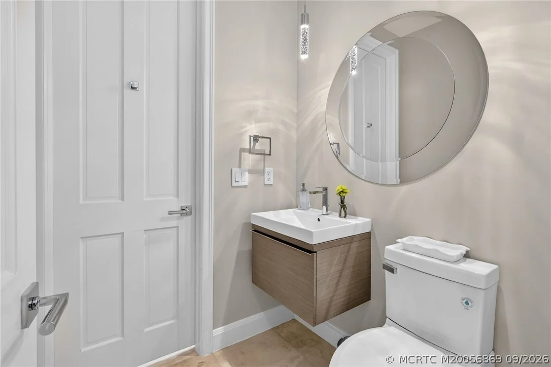 Photo of 7037 SE Harbor Circle