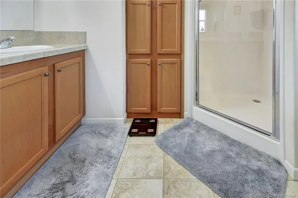 Photo of 4449 Royal Manor Boulevard