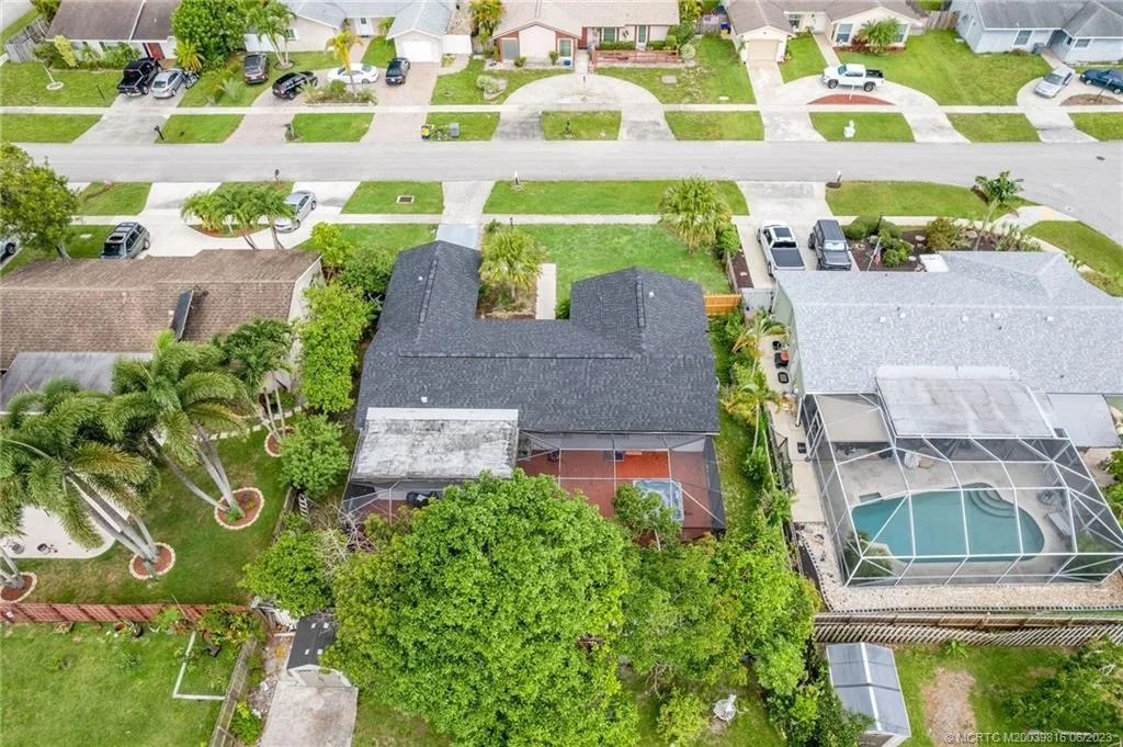 Photo of 22748 Neptune Road
