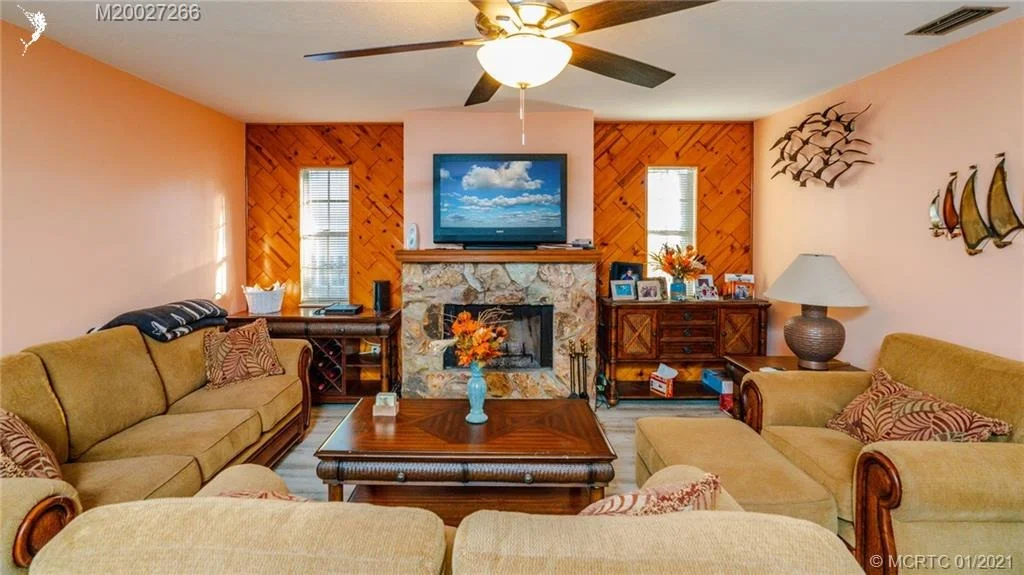 Photo of 7910 SE River Lane