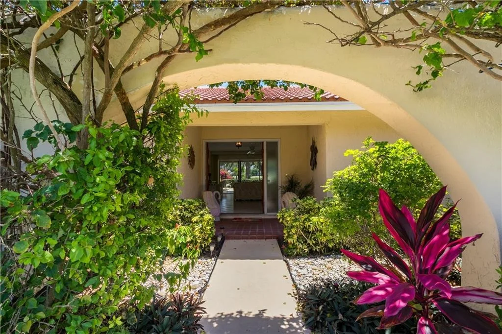 Photo of 2841 SE Fairway W