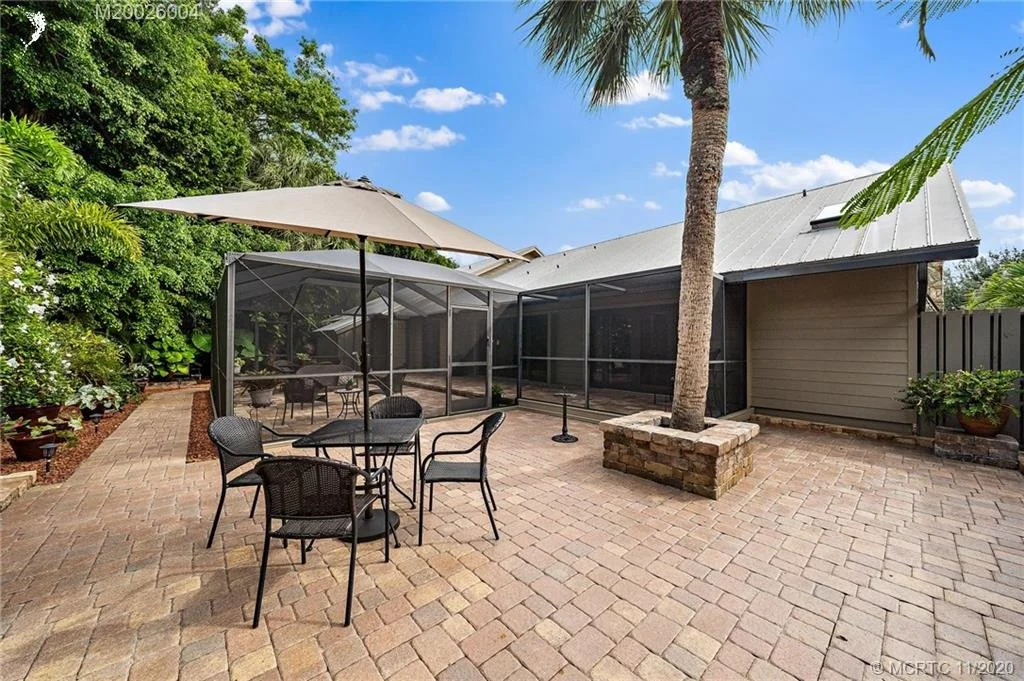 Photo of 254 SE Wells Drive