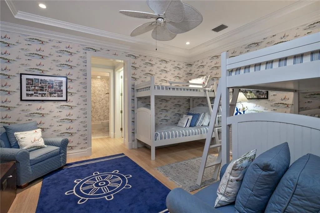 Photo of 6401 SE Inlet Way