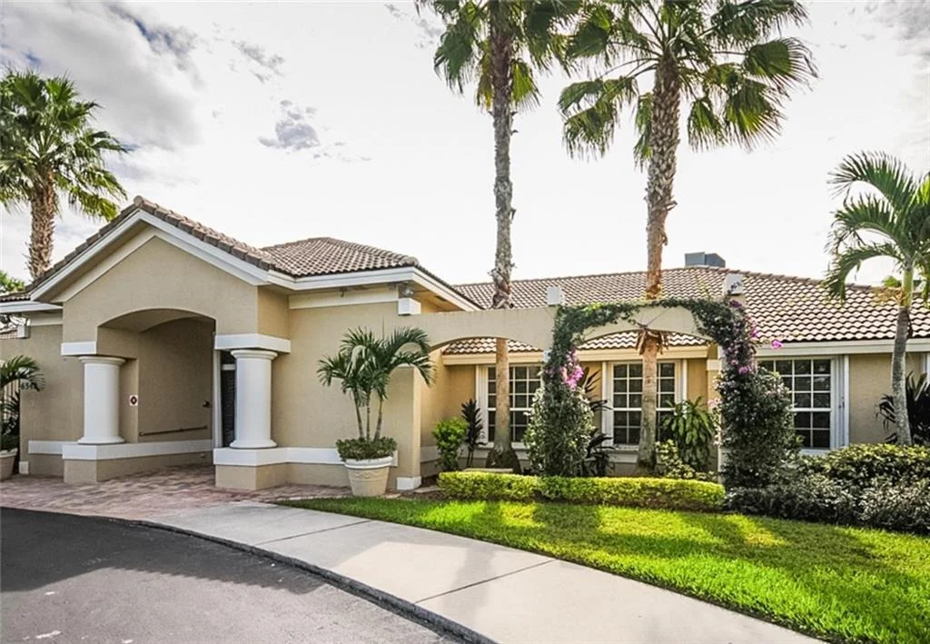 Photo of 3408 SE Fairway Oaks Trail