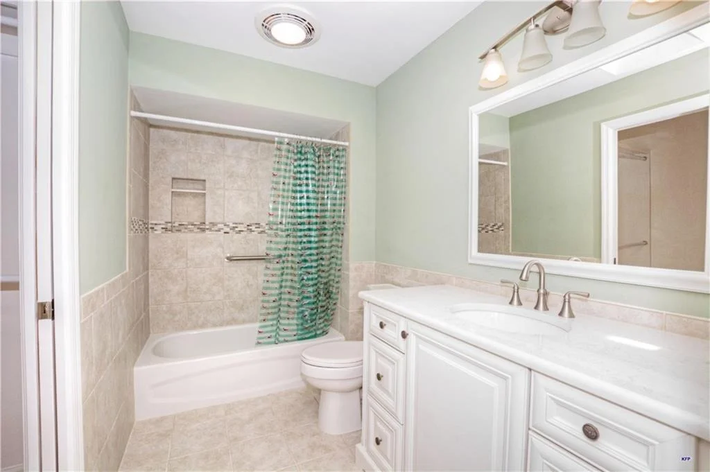 Photo of 6908 SE Pacific Drive
