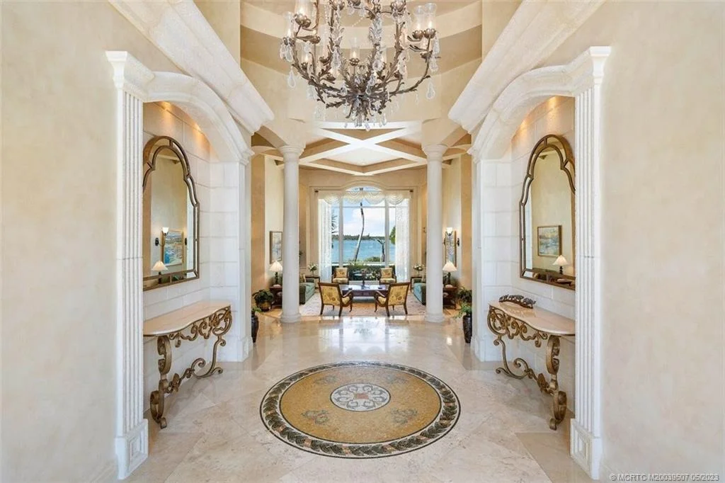 Photo of 7032 SE Harbor Circle