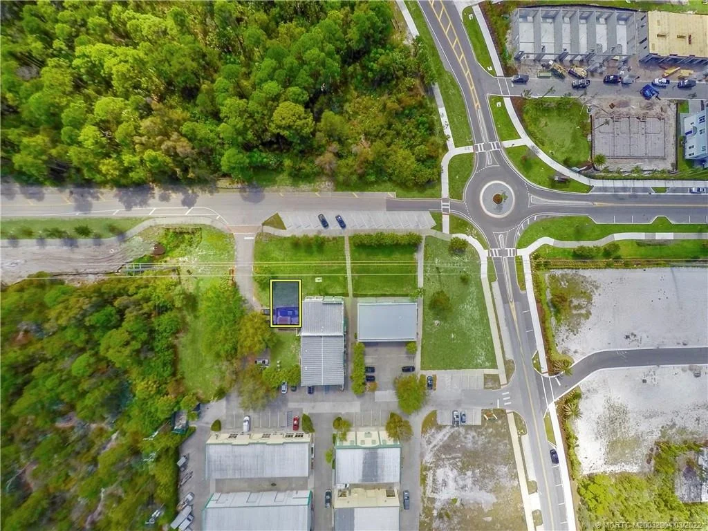 Photo of 441 NE Baker Road