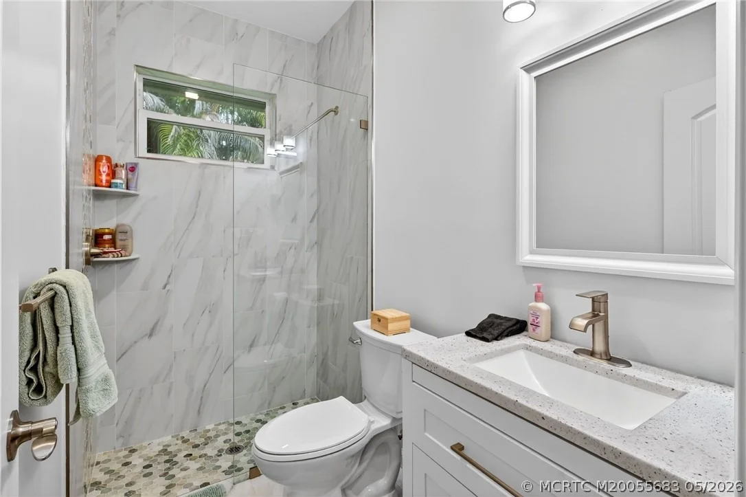 Photo of 671 SE Pin Oak Terrace