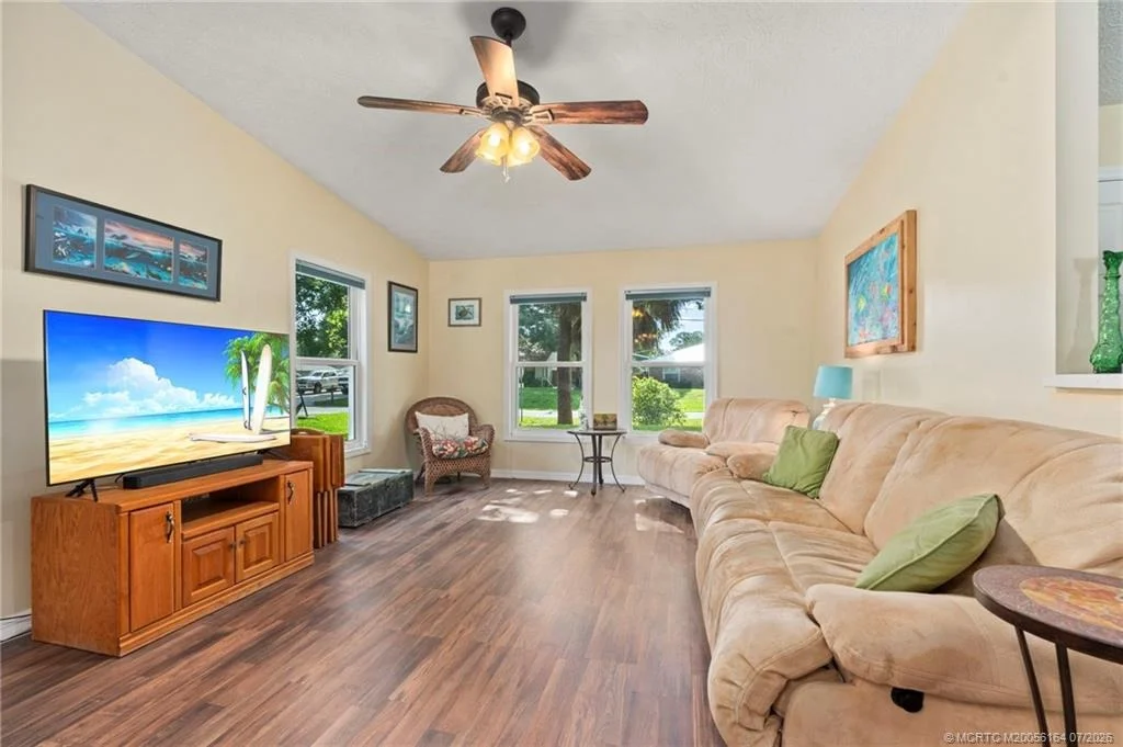 Photo of 5403 Palm Drive