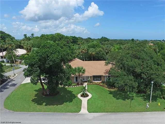 Photo of 9 W High Point Road