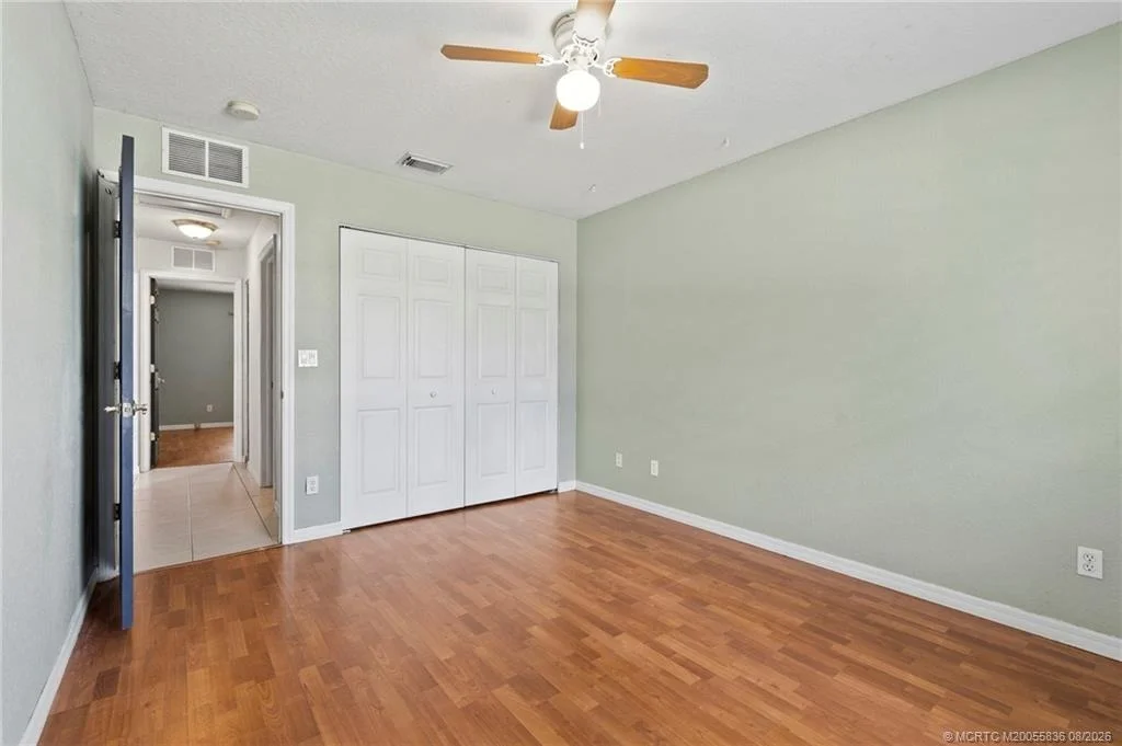 Photo of 984 NW 16th Place