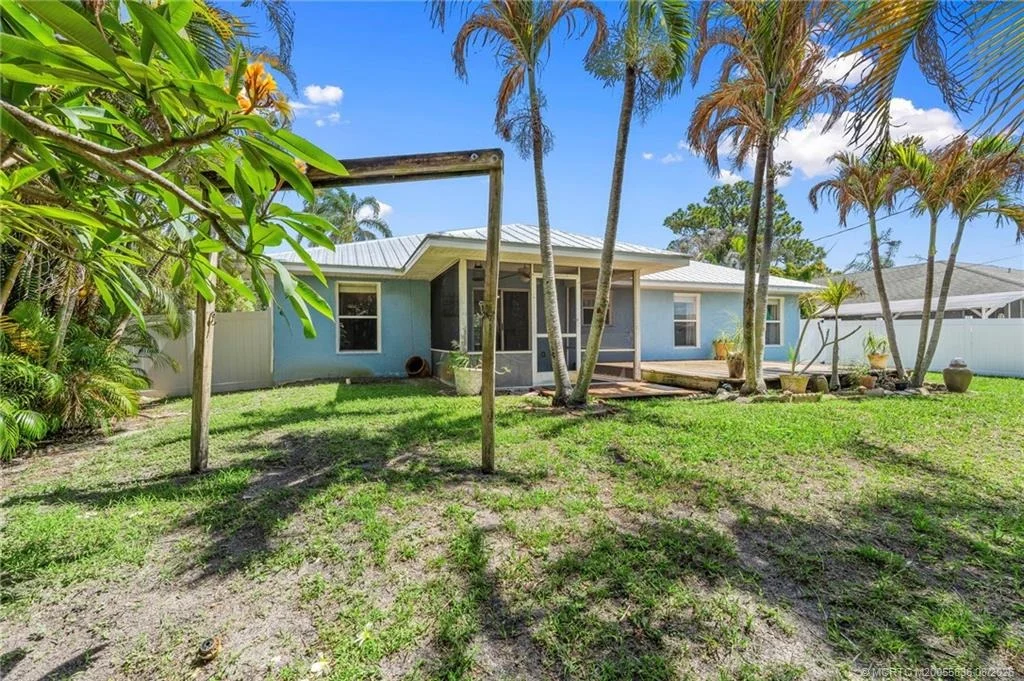 Photo of 984 NW 16th Place